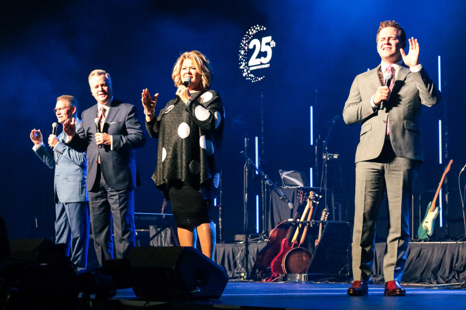 Singing In The Sun | The Whisnants